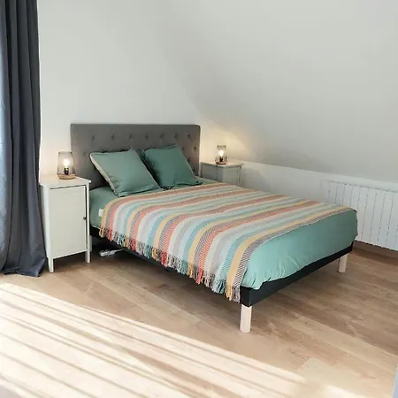 게스트하우스 La Du Valois 3*